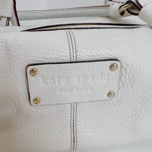 SOLD y2k Vintage Kate Spade White Pebbled Leather Baguette Bag Mini Duffle - Picture 8 of 14